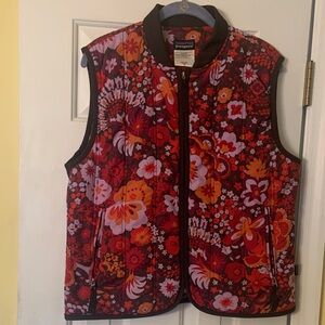 Patagonia Women's Vest - Vibrant Multicolored Floral Quilted and Insulated